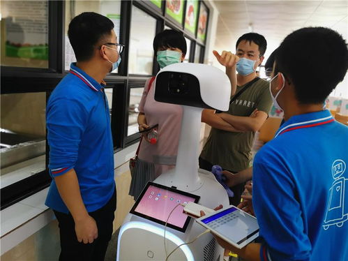 智能机器人校工 科技赋能，为学校防疫保驾护航