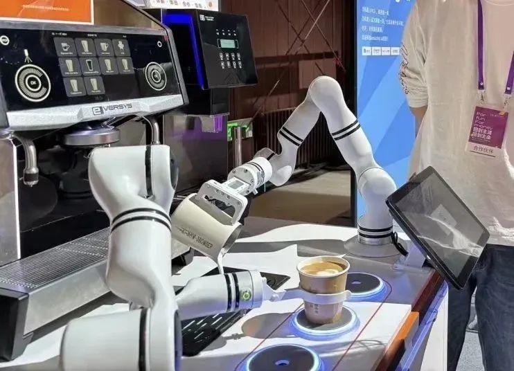 石景山崛起 人形机器人产业基地引领智能机器人研发新浪潮